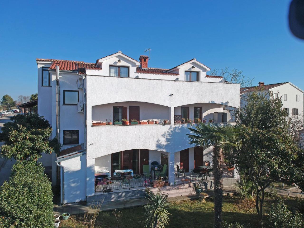 Apartments Vanessa Poreč Exterior foto